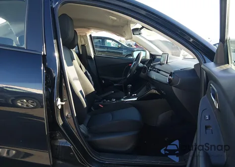 2018 Toyota Yaris Ia из США, поврежденный, VIN 3MYDLBYV2JY301933